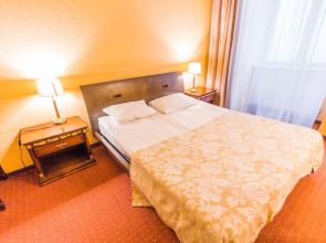 Отель Garden Palace