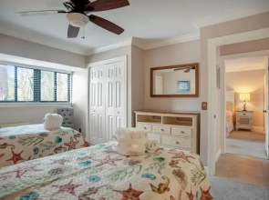 1270 Harbour Town Club at The Sea Pines Resort