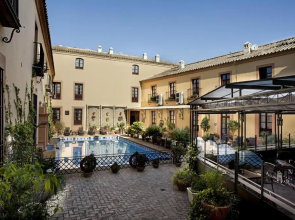 Hotel Alcázar de La Reina