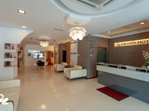 JS Grand Hotel