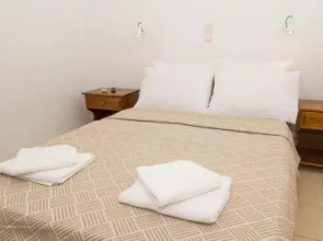 Lazarou Beach Apartments