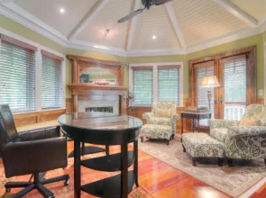 215 Glen Abbey