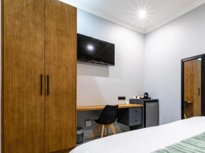 5th On Preston Guest House