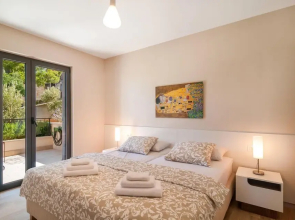 Amazing Apartment in Selca With 1 Bedrooms, Wifi and Outdoor Swimming Pool