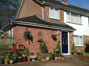 Queens Road Rental - Winchester Accommodation