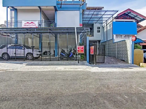 OYO 90704 Nabila Residence Syariah