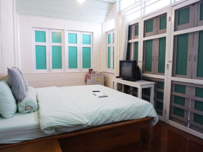 R-Lampang Guest House