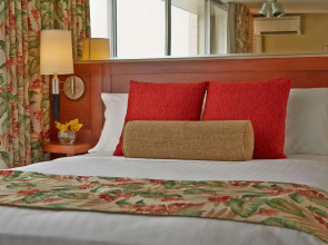 Pacific Monarch Hotel