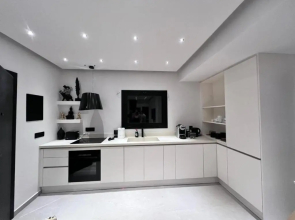 Lagonisi Luxury Apartment by the sea