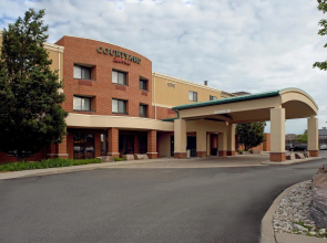 Courtyard by Marriott Hamilton