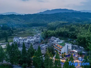 Floral Hotel·Huangshan shi’shangyisu hotel (Hongcun scenic area)