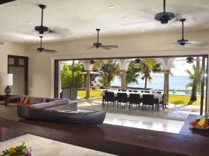 Hacienda Del Mar 7-15BR Villa Full Staff By RMH