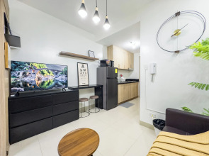 Staycation Shore 2 MOA Pasay