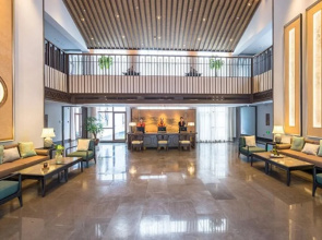 Jiuhua Mountain Dongya Hotel