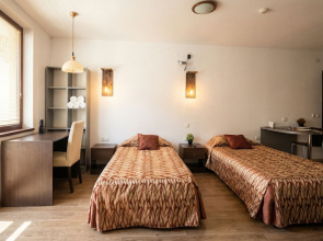 Mountain Paradise 2 - Quiet Cosy Studio - Balcony, Wifi