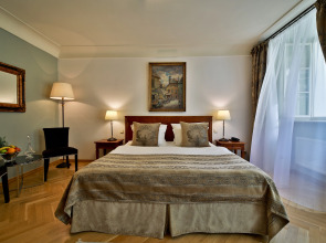 Appia Hotel Residences