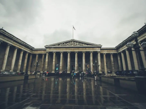 Beautiful and Modern two Bedroom apt in the Heart of Soho/ Central London