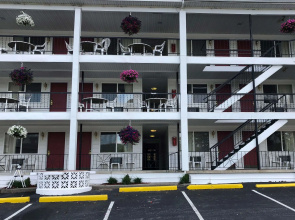 Baymont by Wyndham Lake George