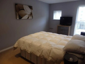 Beautiful Two Bedroom Apartment