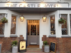 Castle Hotel