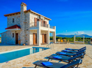 Villa Traditional I