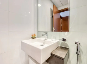 Capital Living On Reem: The Arc Towers