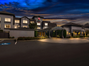 Best Western Plus Pitt Meadows Inn & Suites