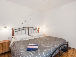 Beautiful Apartment in Lovran With Wifi and 1 Bedrooms