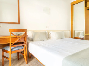 Hotel Houm Nets - Adults Only