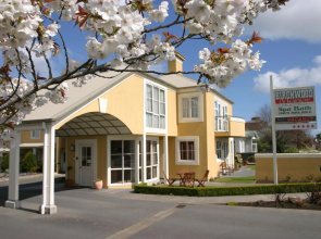 Birchwood Manor Motel