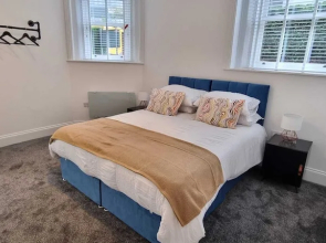 Stylish 1-Bed Apart Wakefield