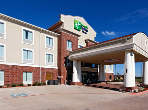 Holiday Inn Express Hotel & Suites Cleburne by IHG