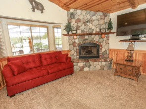 Falcon's Lodge