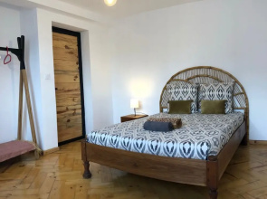 Guest house # jardin # piscine # prox centre ville