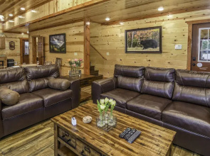 SmokyStays Indoor Heated Pool Cabin