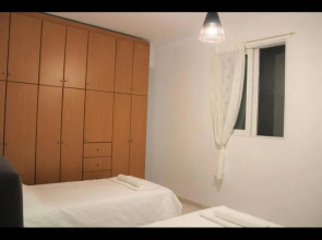 "kalamaki Plaza Apartments \"thalassa\""