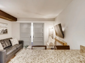 First Tracks 3105 1 Bedroom Condo by RedAwning