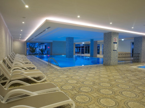 Water Side Resort & Spa