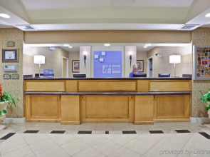Holiday Inn Express Hotel & Suites Vacaville by IHG