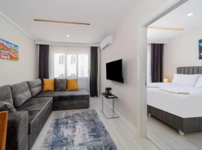 Lovely and Central Flat Near Beach in Antalya