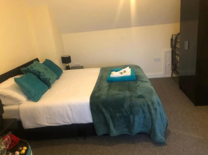 The Upper Room Apartment