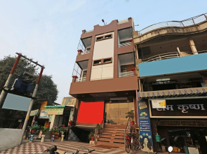 OYO 10827 Hotel Dev Bhoomi