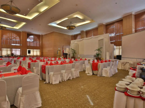 Crown Regency Suites & Residences - Mactan