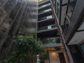 Emerald 211 - Studio With Balcony and Shared Pool