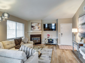 Long-term Ready! Green Valley Condo w/ Pool Access
