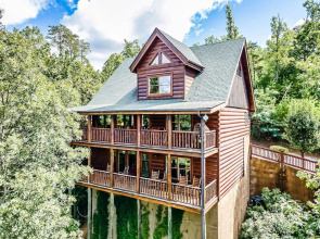 Timberwolf Vista w HotTub Pool View