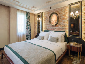 Tria Hotel - Special Class