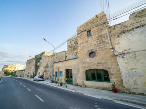 Ta' Pinu B&B