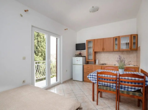 Beachfront Apartment Gaj 9