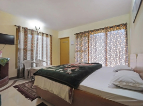 Janardan Resort Pangot